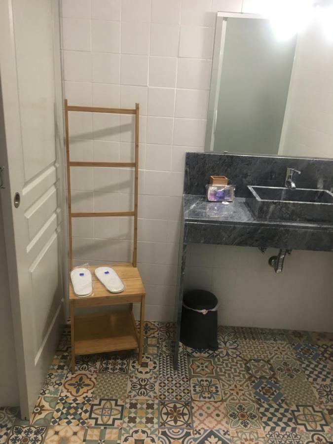 Love Inn Bairro Alto Lisboa Ngoại thất bức ảnh