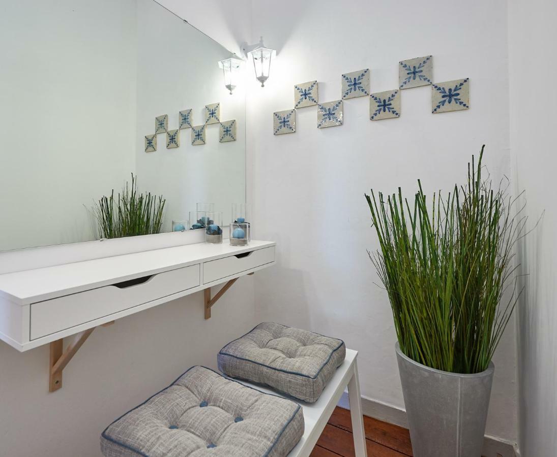Love Inn Bairro Alto Lisboa Ngoại thất bức ảnh
