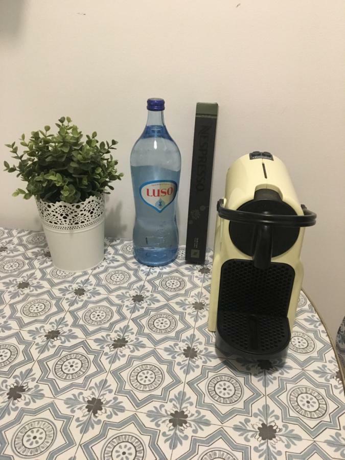 Love Inn Bairro Alto Lisboa Ngoại thất bức ảnh